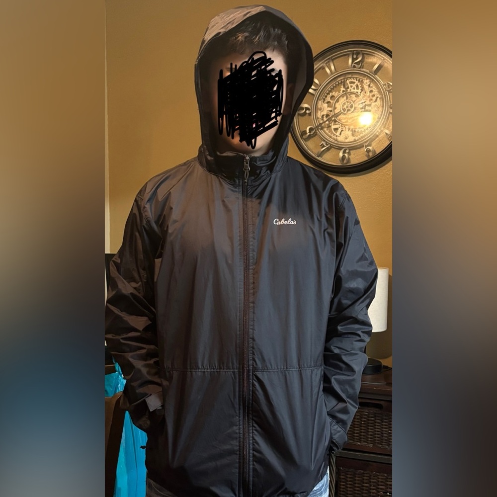 Cabelas windbreaker